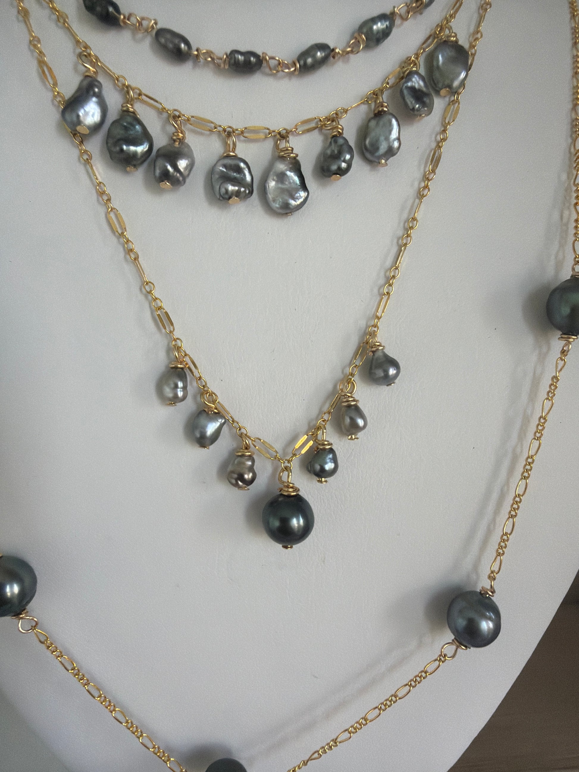 Tiare Tahitian Keshi necklace