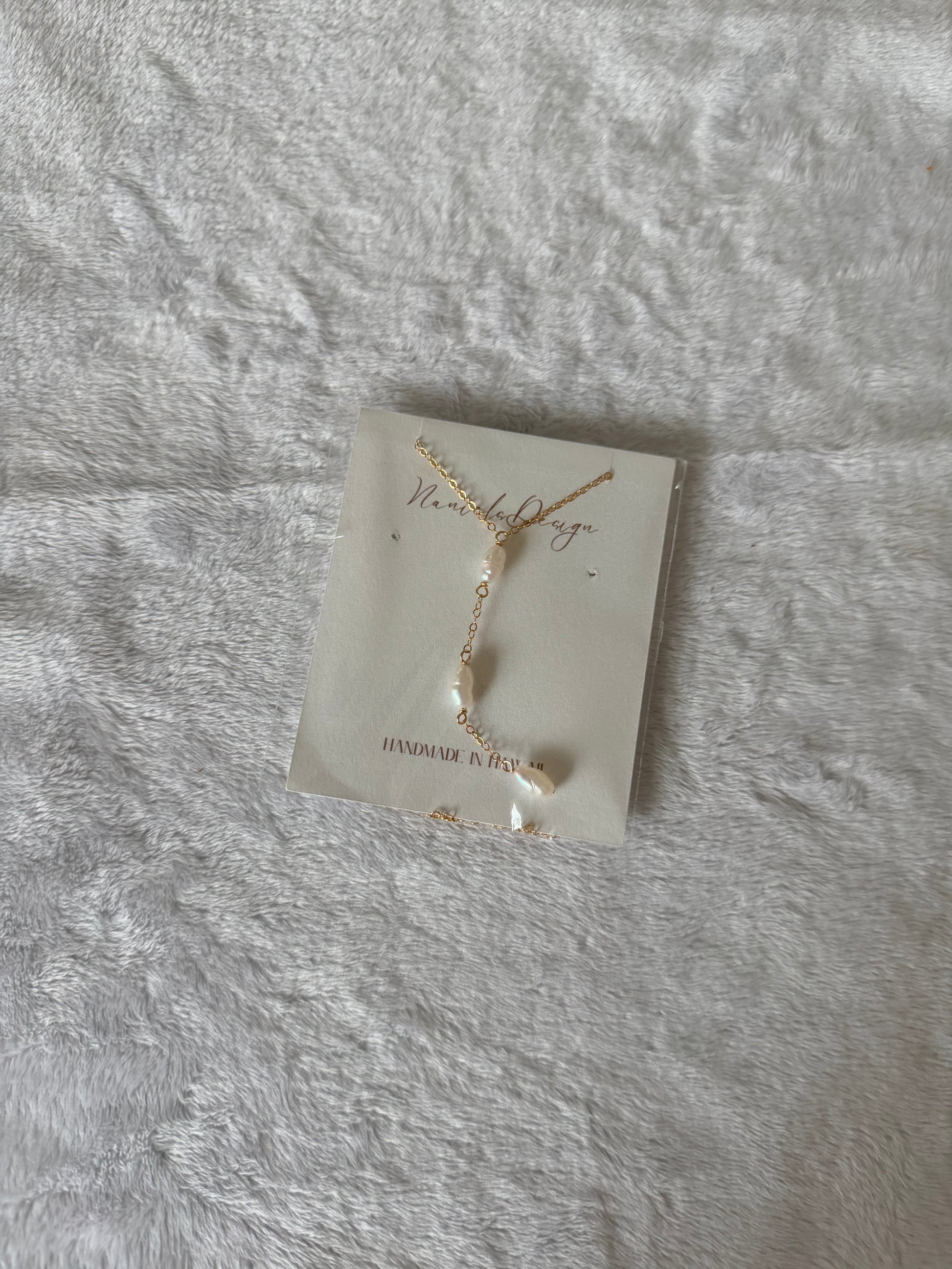 White Keshi drop