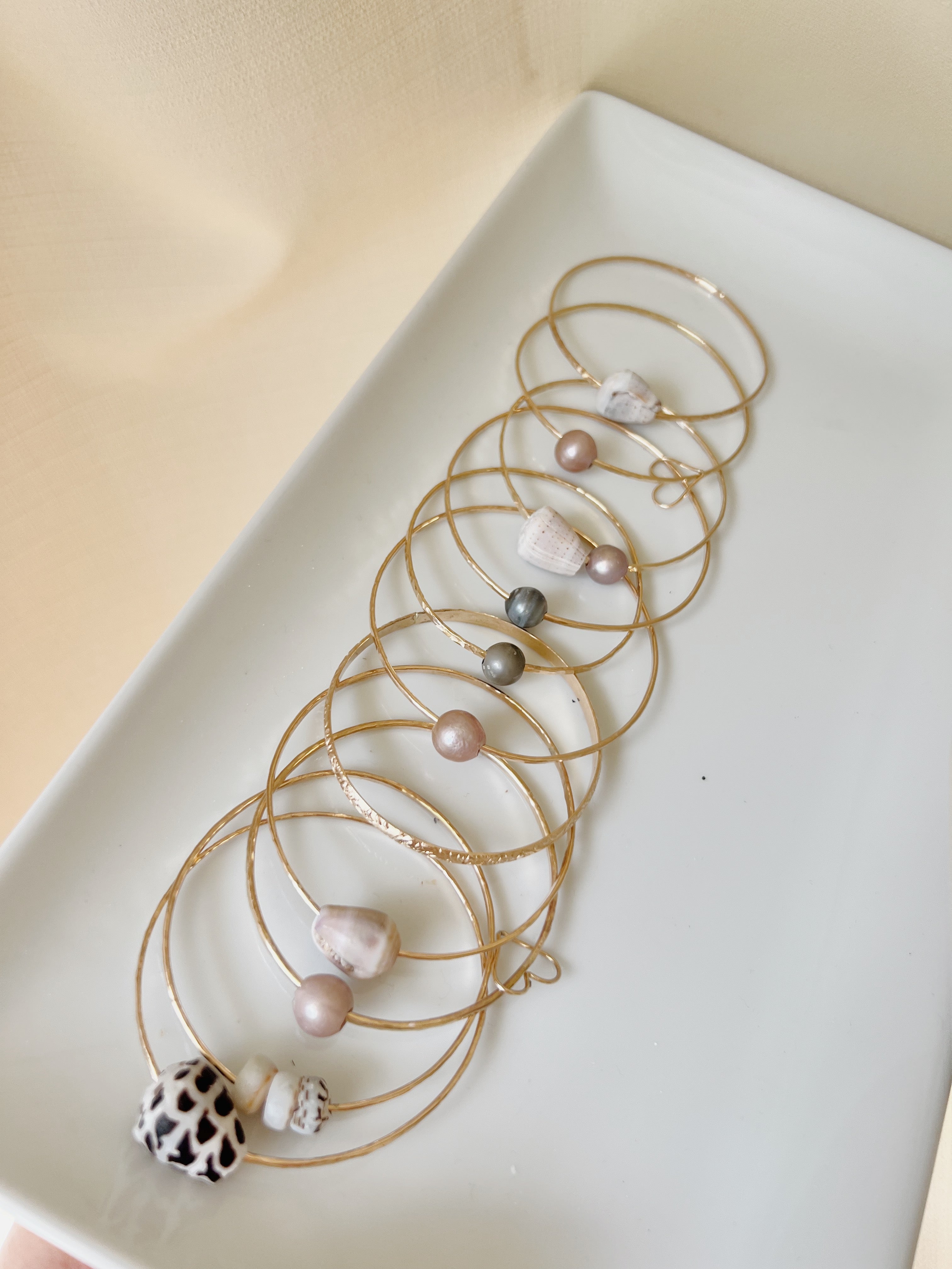 Monstera bangle - lavender Edison hotsell pearl bangle - monstera jewelry - pearl bangle (B561)