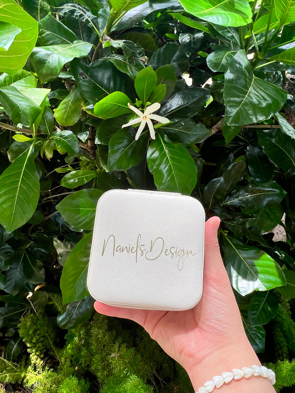 Naniels Design Travel pack